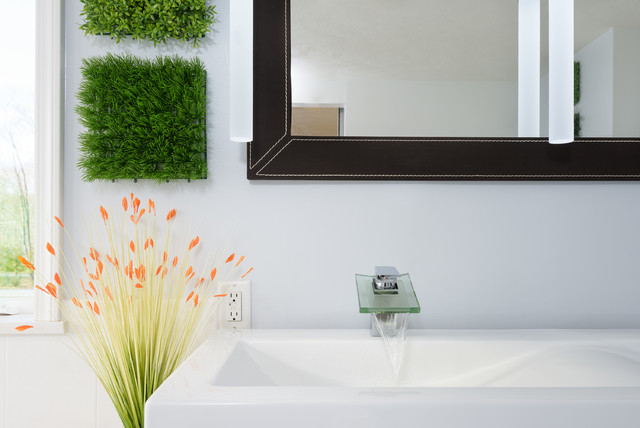Contemporary Connecticut home modern-badezimmer