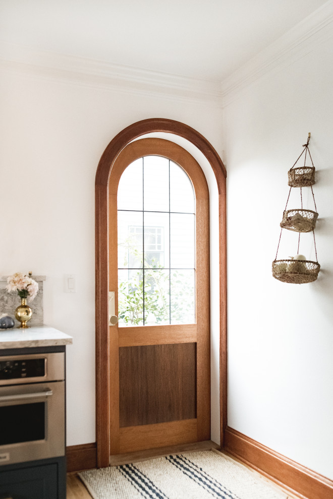 Inspiration for a transitional entryway remodel in Seattle