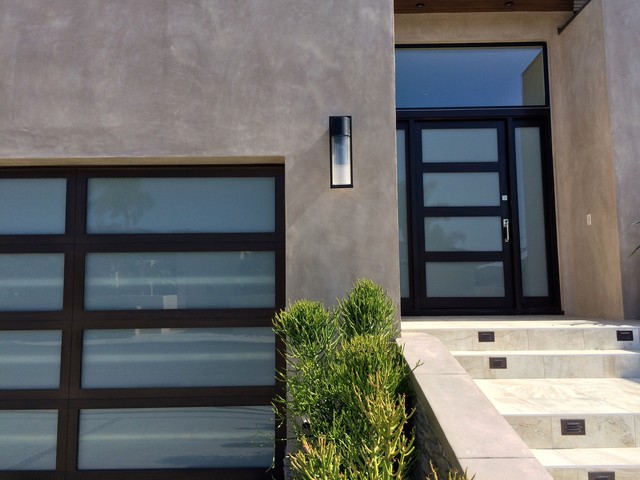 Matching Garage Door And Entry In Corona Del Mar California Matching Garage Door And Entry In Corona Del Mar California Modern