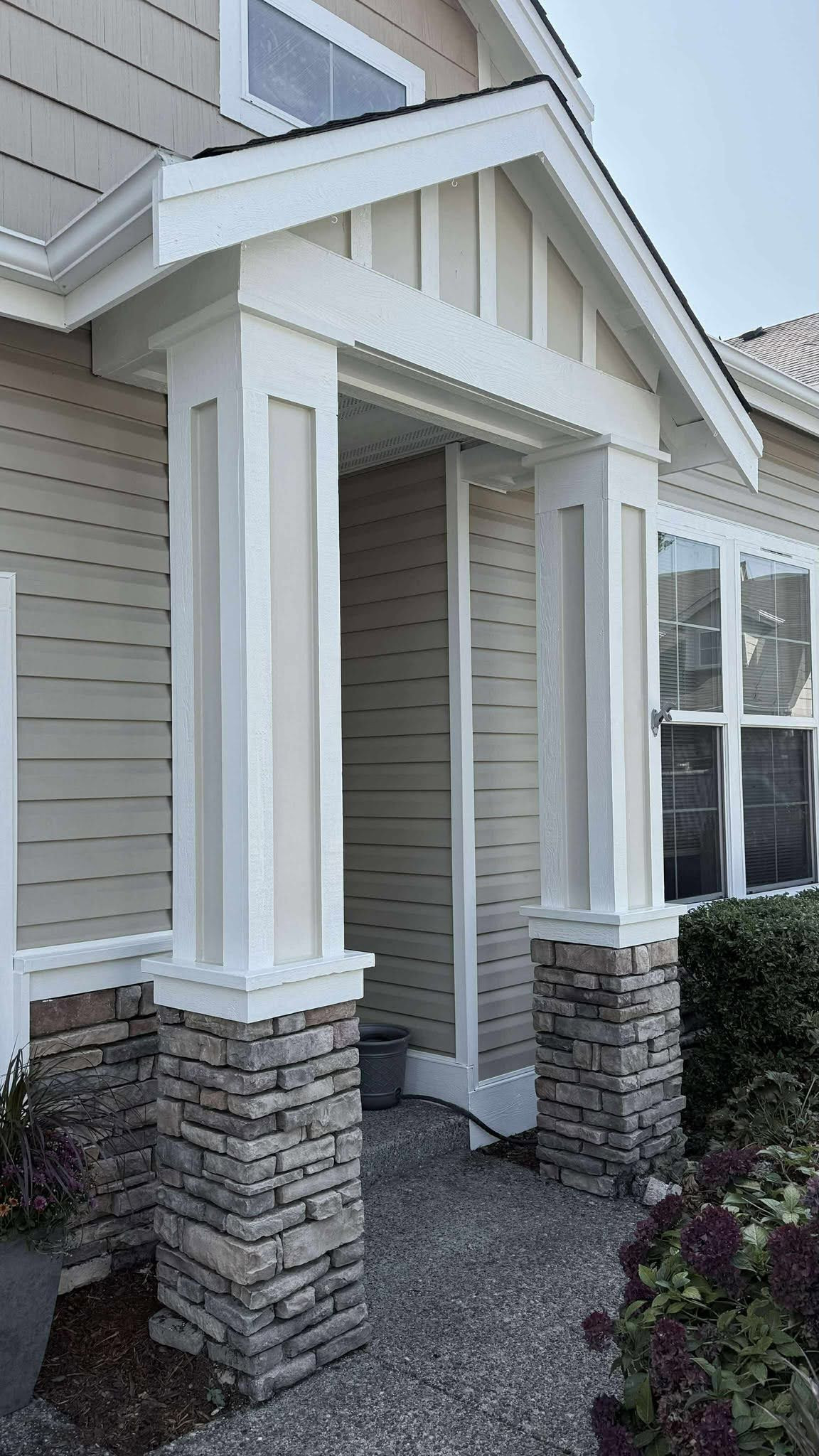 Exterior Wood Repairs & Repaint