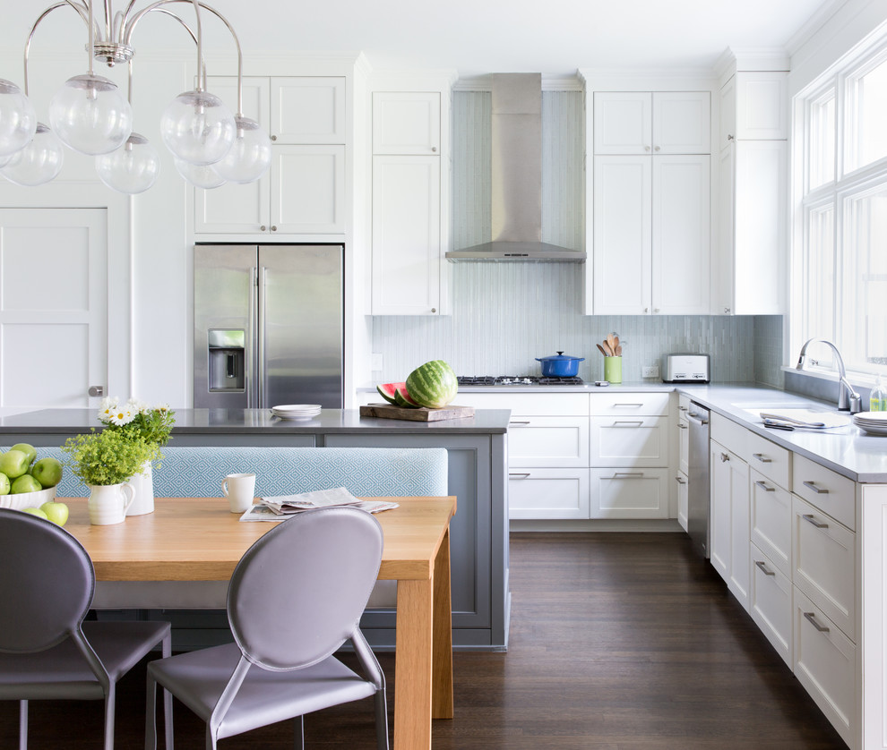 Kitchen - transitional kitchen idea in Austin