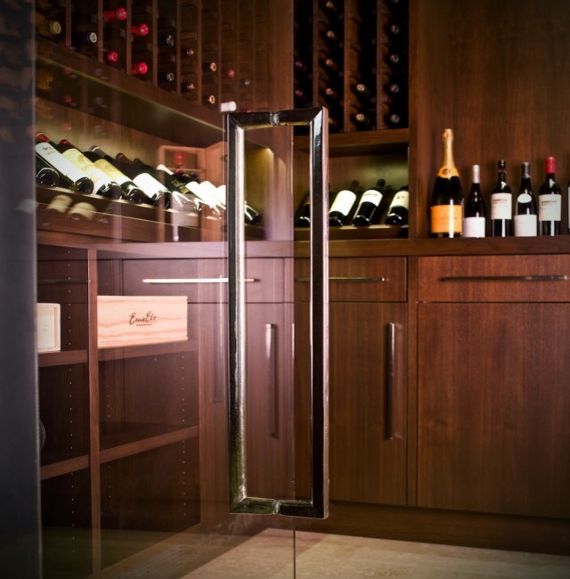 This is an example of a contemporary wine cellar in Chicago.