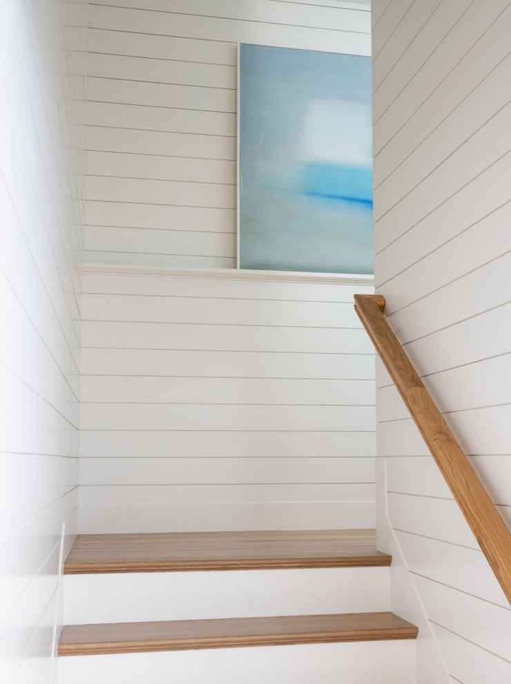 Home design - transitional home design idea in Boston