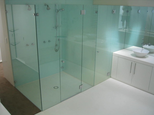 Frameless shower door and partition - Modern - Bathroom ...