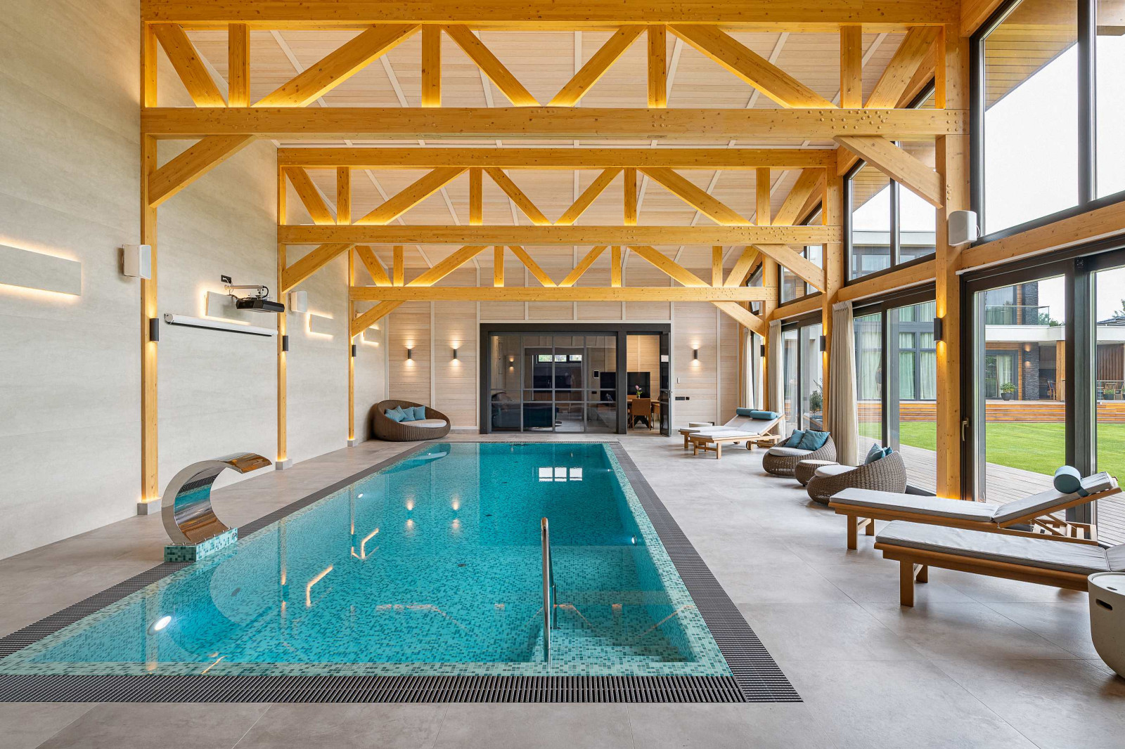 Бассейн и СПА комплекс по технологии фахверк