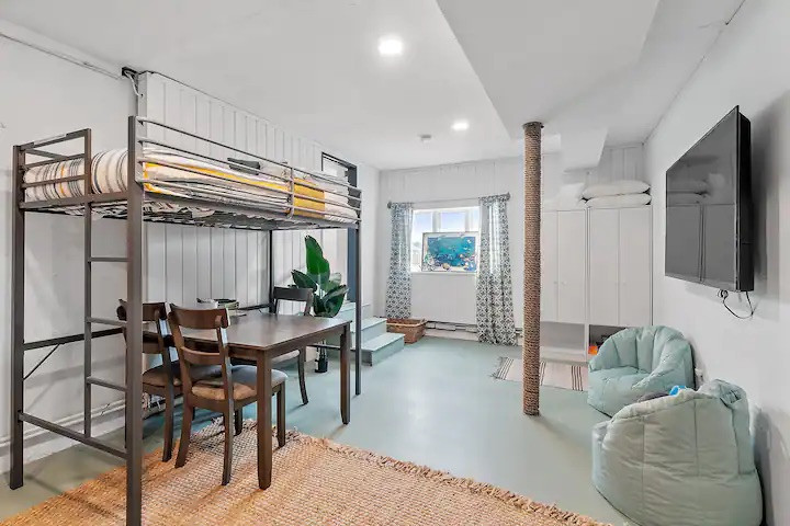 Newburyport MA - AirBnB