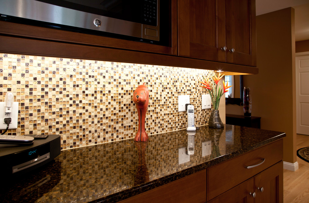 Home design - transitional home design idea