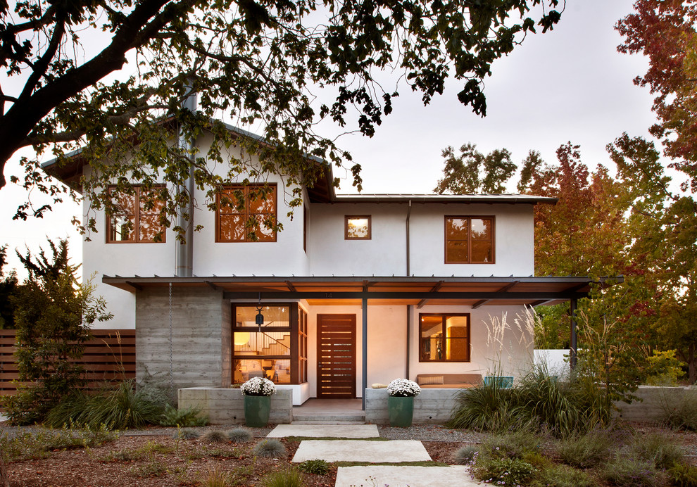 Inspiration for a mid-sized transitional two-storey exterior in San Francisco.