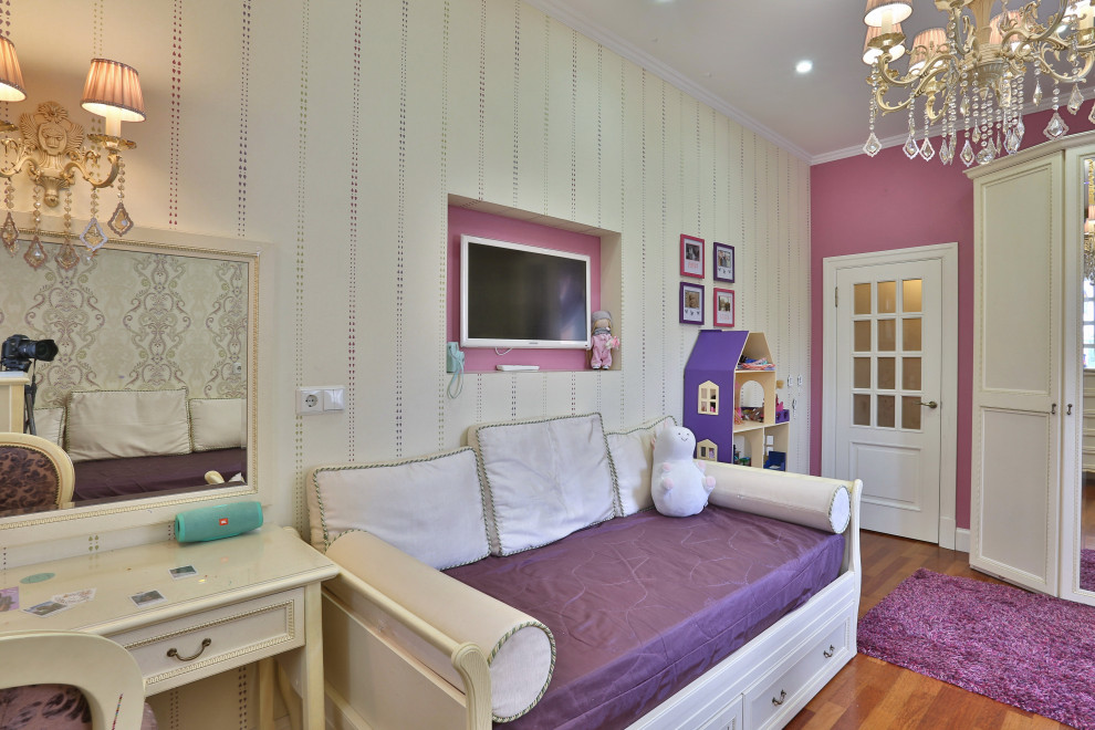 Трехкомнатная квартира на Петергофском