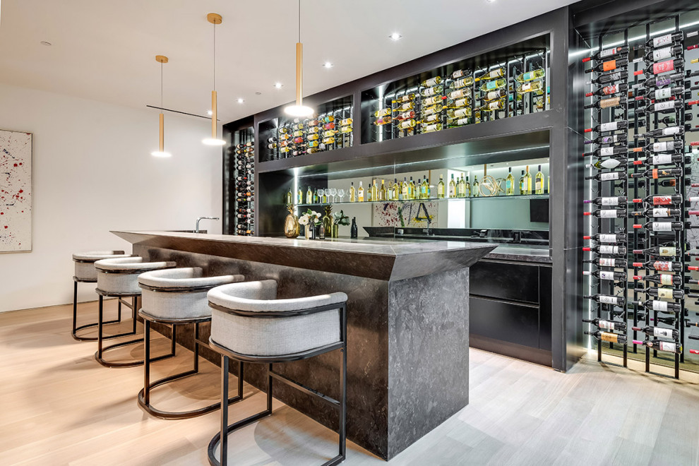 This is an example of a contemporary home bar in Los Angeles.