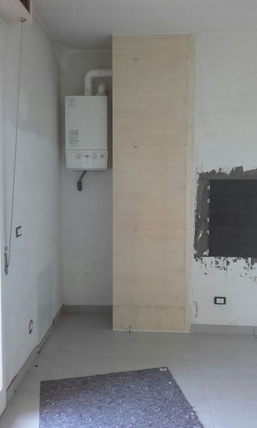 Aiuto posa rivestimento cucina su legno Aiuto posa rivestimento cucina su legno
