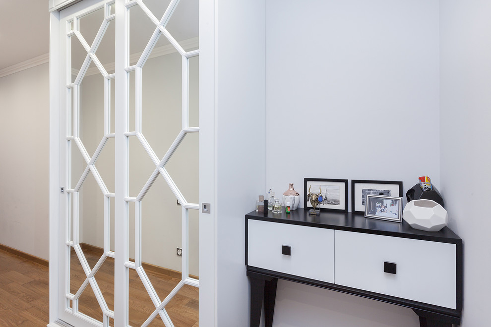 Мебель для прихожей в современном классическом стиле