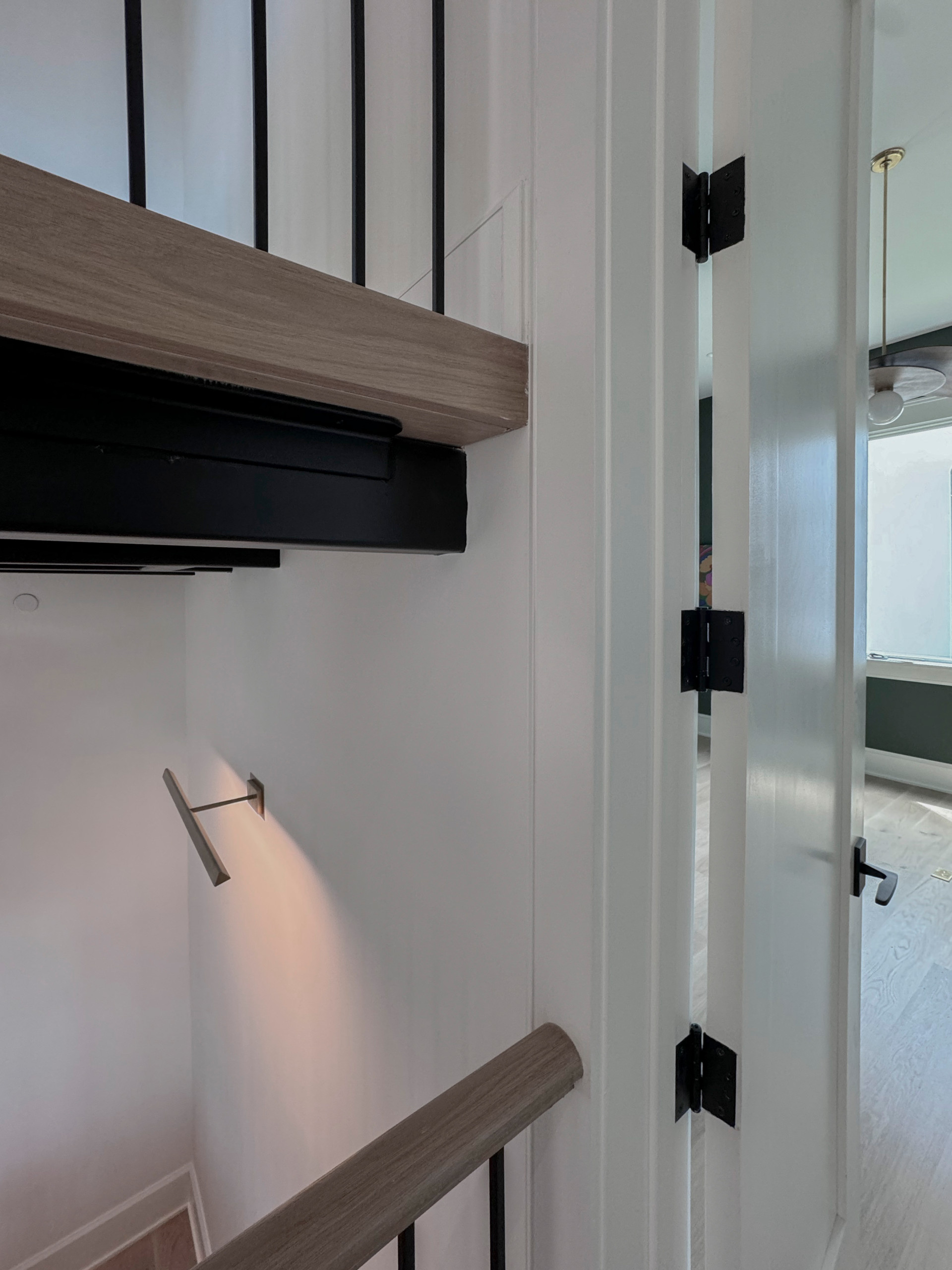 122_Modern Steel & Wood Floating Staircase, Arlington VA 22207