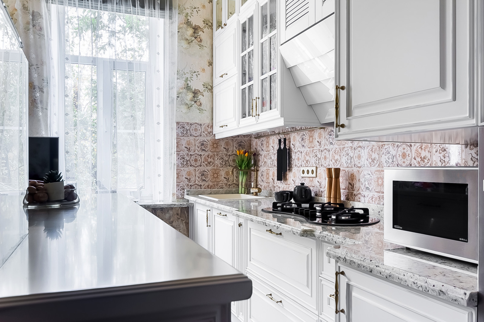 Маленькая кухня в классическом стиле