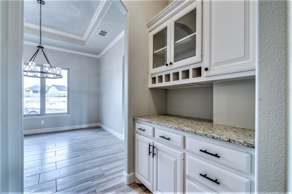 Home design - transitional home design idea in Austin