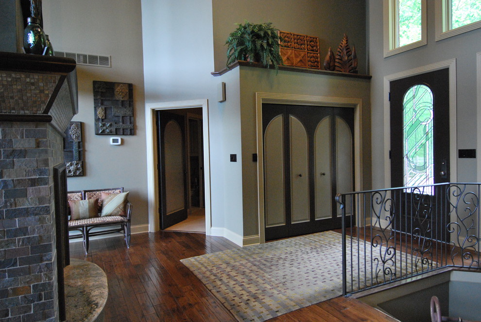Mountain style entryway photo in Indianapolis