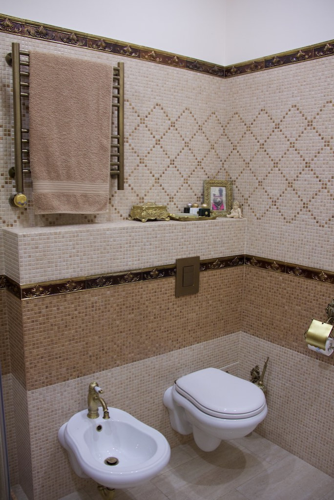 Дом на набережной