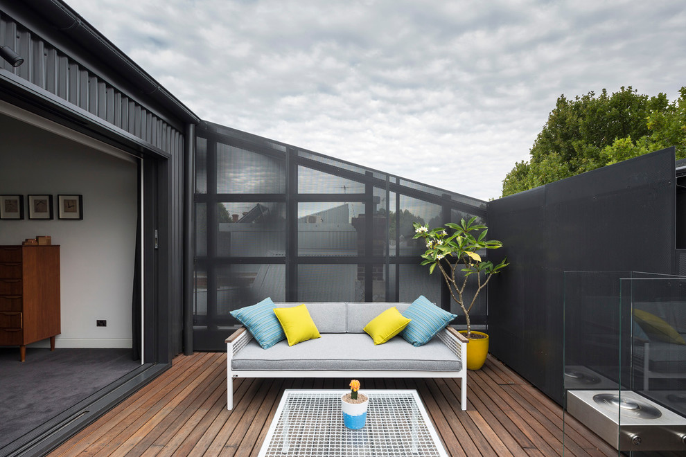 Inspiration for a small contemporary deck remodel in Melbourne