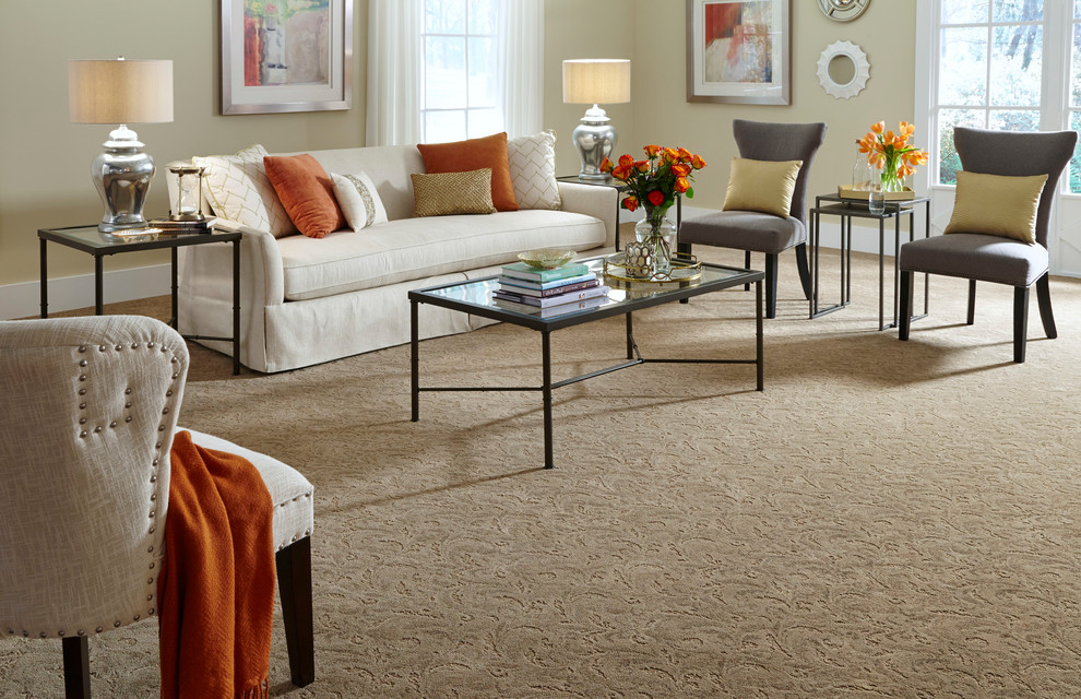 Inspiration for a transitional home design remodel in New Orleans