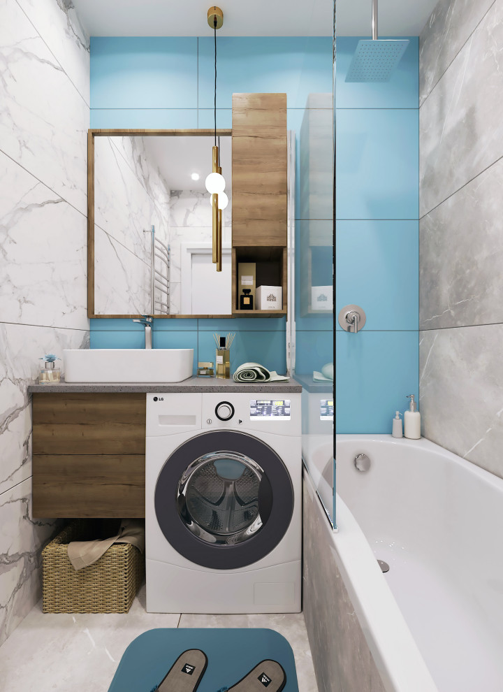 Ванна и туалет в одном стиле