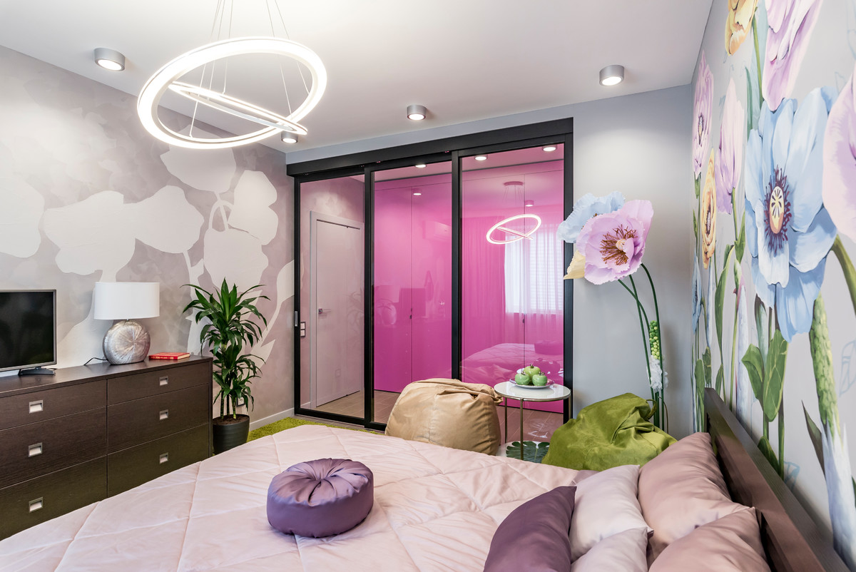 Школа ремонта на ТНТ" Цветы для кадетки"