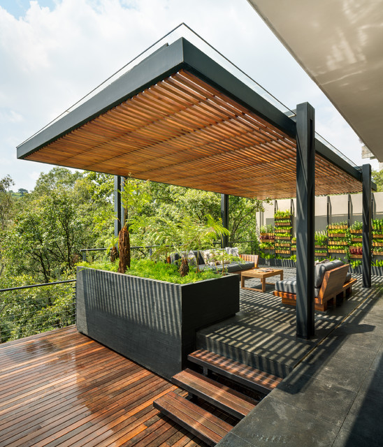 Villa Jard&iacute;n contemporary-deck