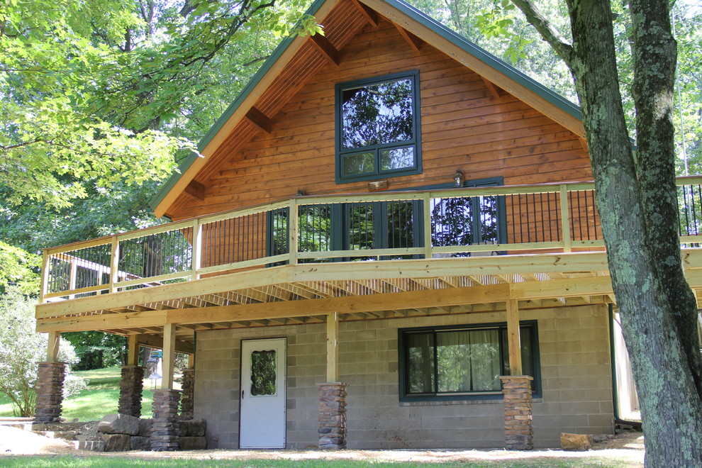Mountain style deck photo in Columbus