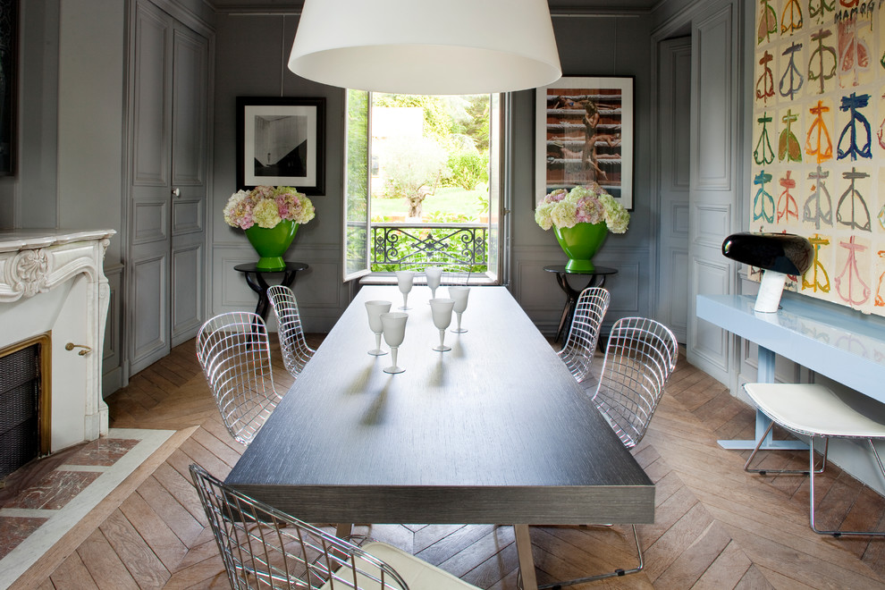 Photo of a contemporary dining room in Brest.