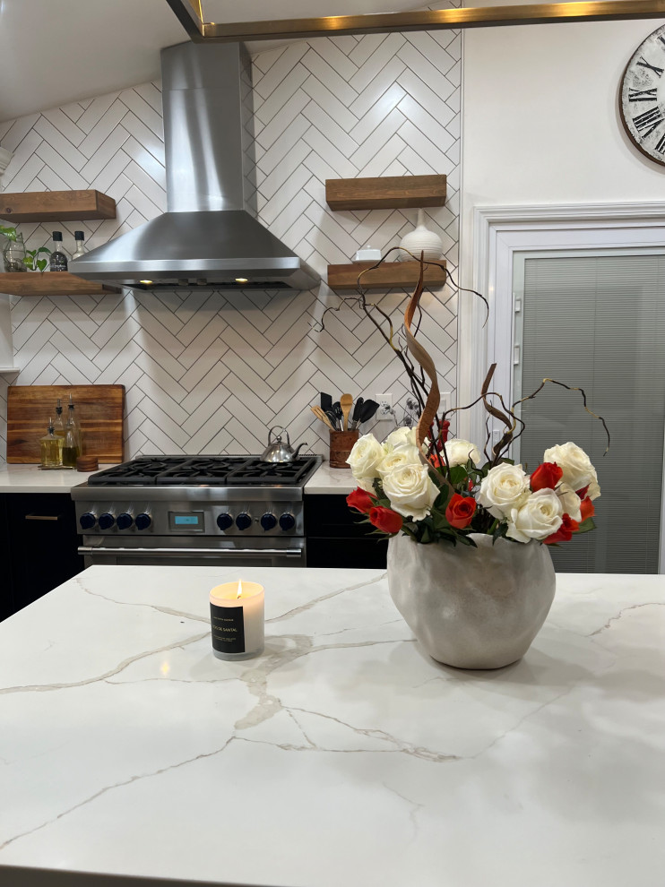 Tuxedo Kitchen