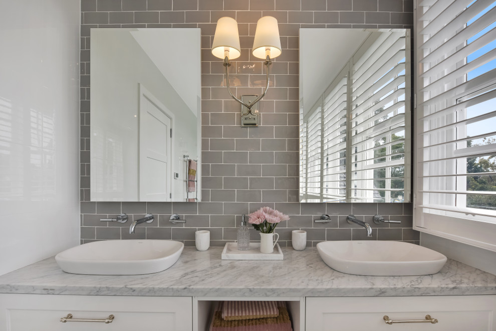 Inspiration for a traditional bathroom in Sydney.