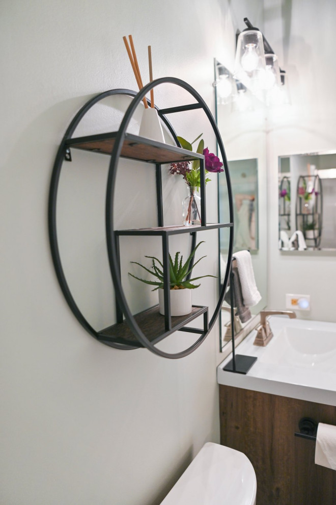 Inspiration for a transitional home design remodel in Chicago
