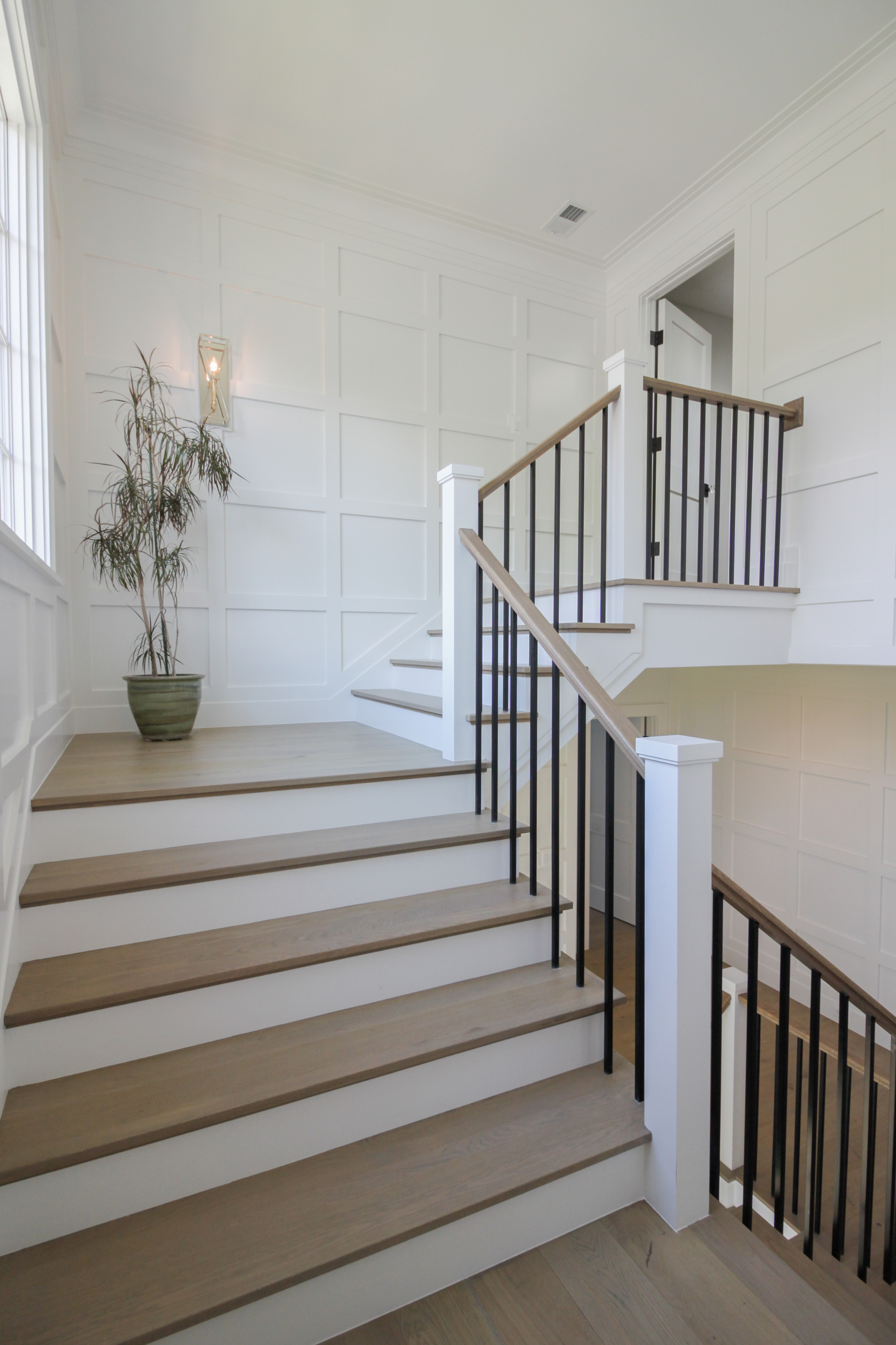 87_Welcoming and Functional Contemporary U-shaped Staircase, Arlington, VA 22207
