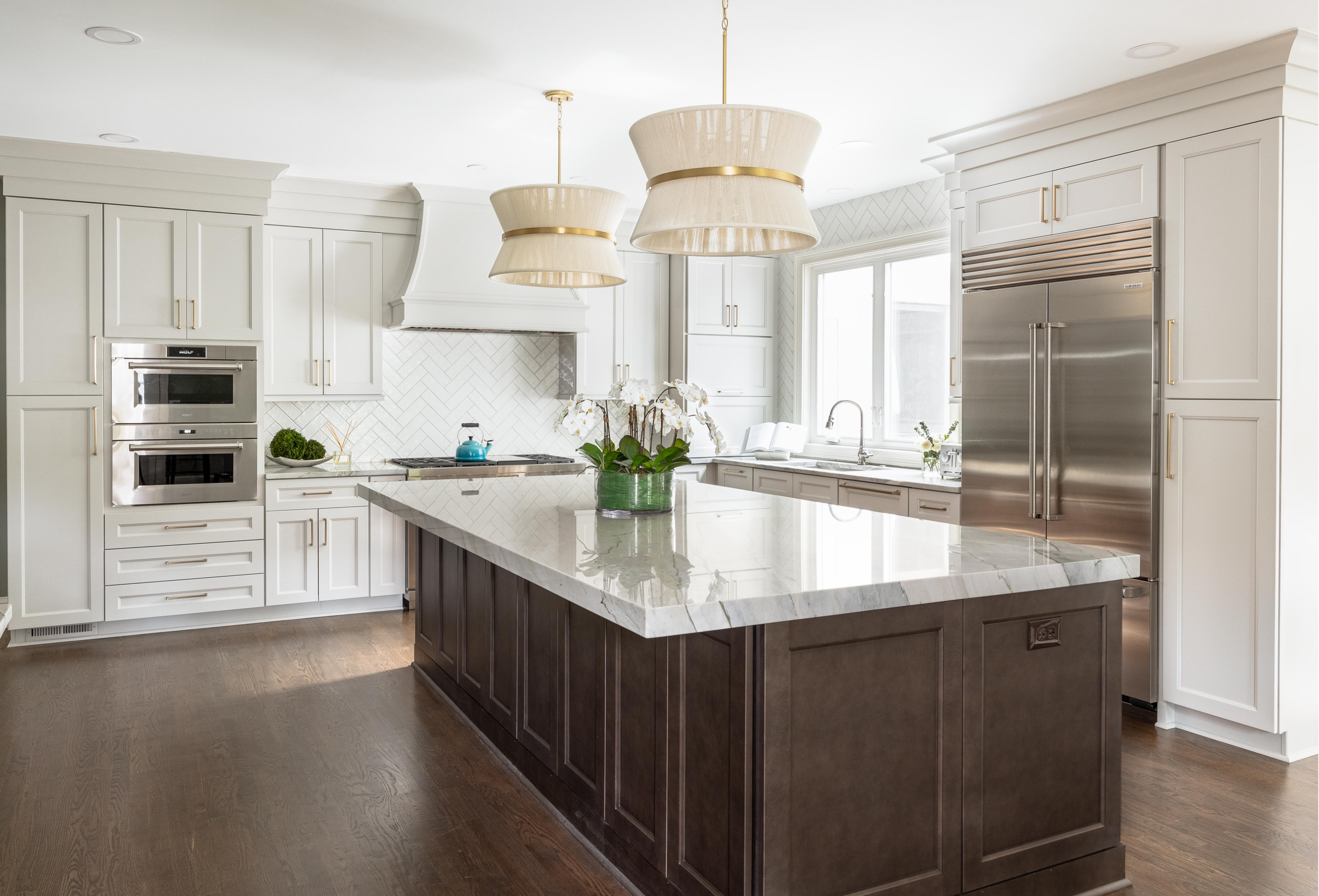 EAST COBB calming and peaceful kitchen