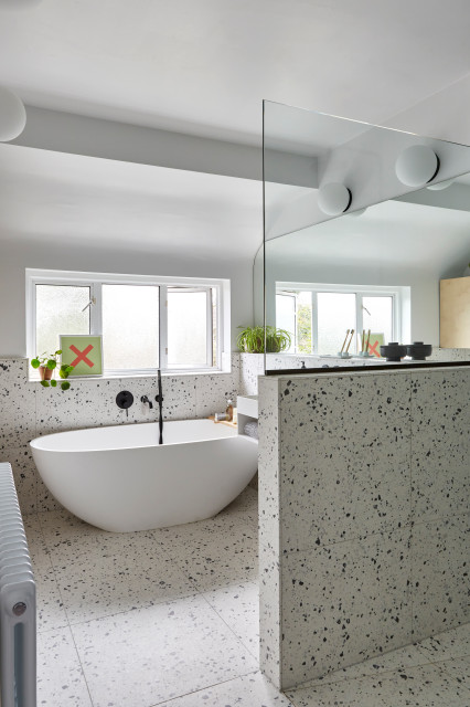 Bathroom renovation moderne-badevaerelse
