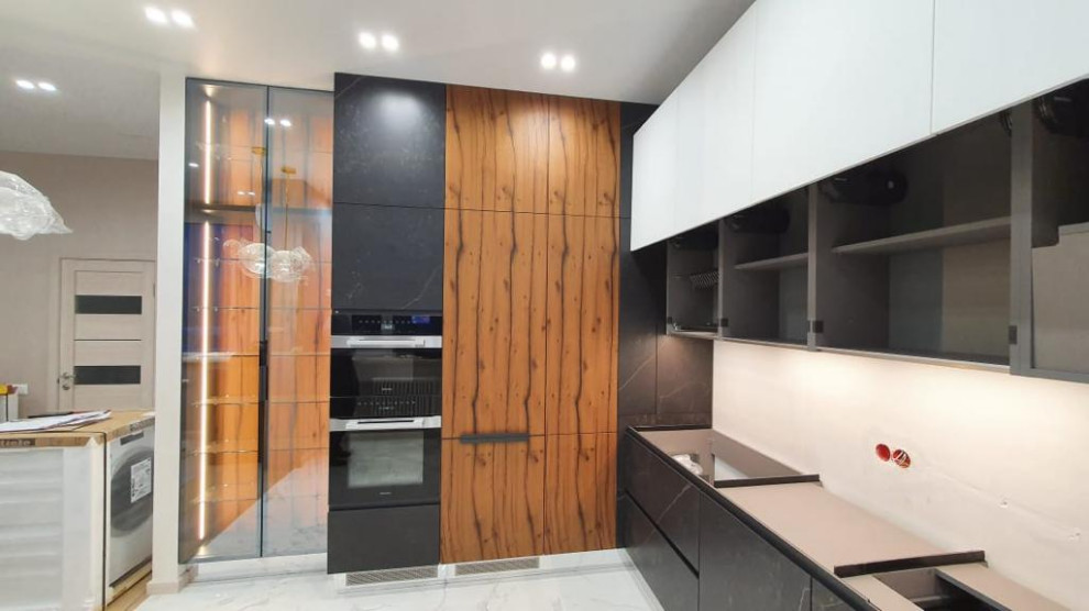 Кухня с фасадами Dekton