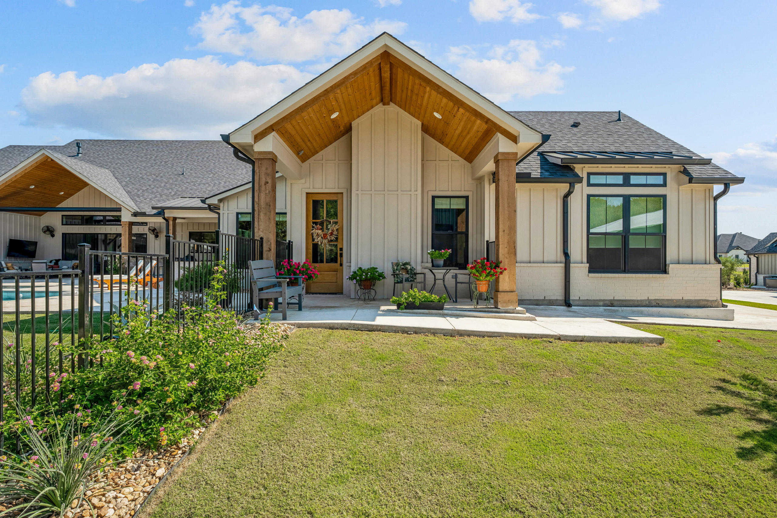 Rear Exterior - Multi-Gen Suite entry