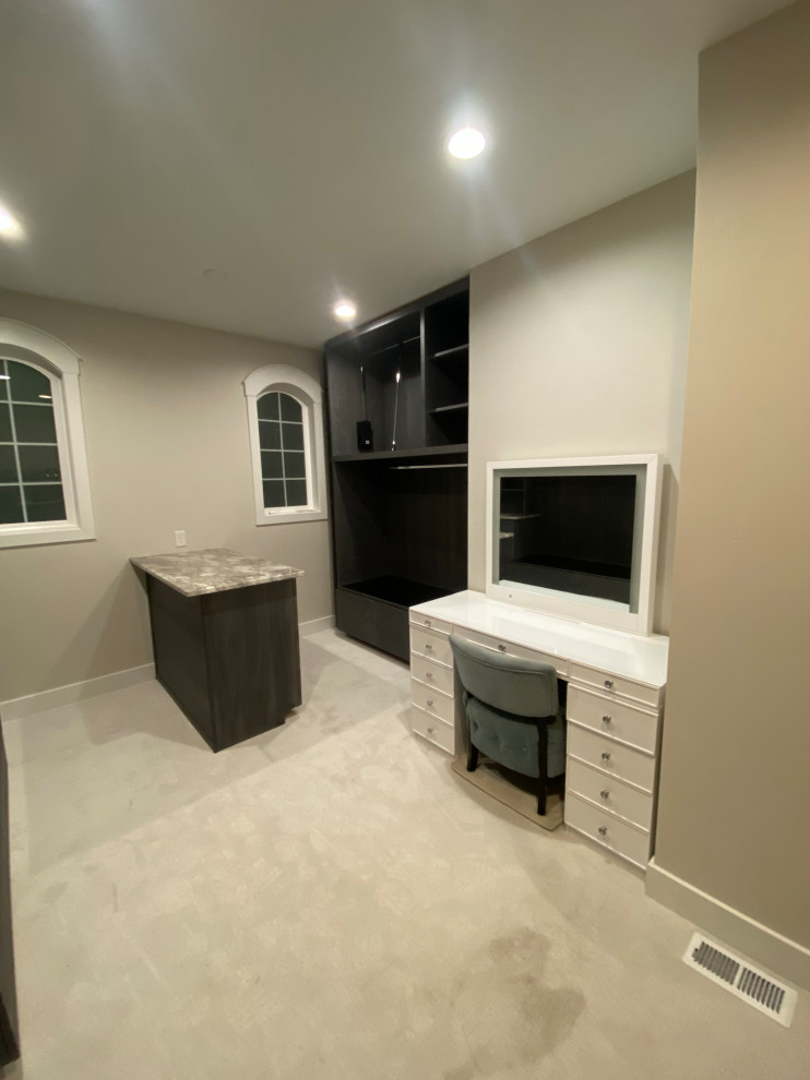 Kissing Camels Custom Closet Cabinets