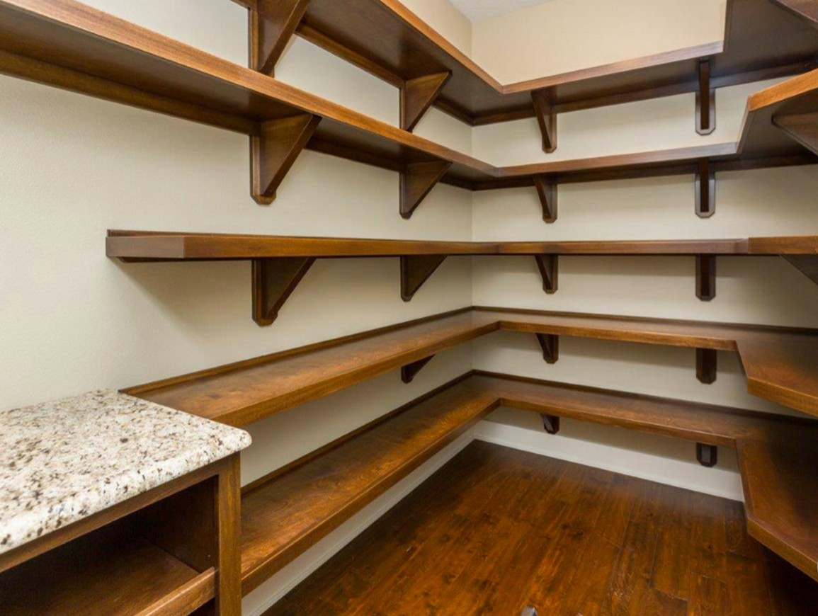 Walk in Pantries and Walk in Closets