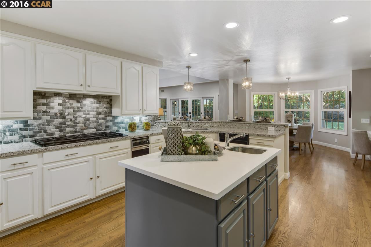 Traditional White Kitchen Remodel