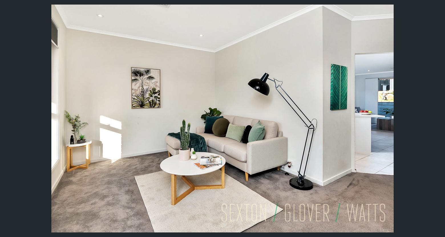 16 MacQuarie Parade, Meadows