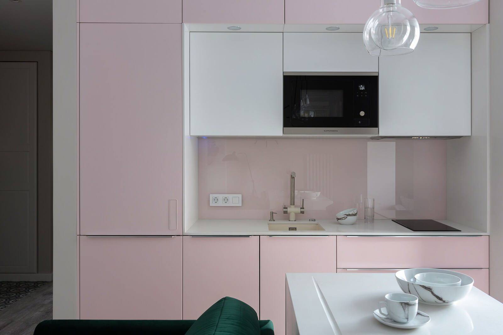 Квартира для молодой девушки