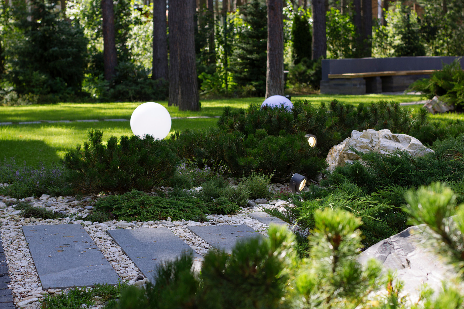 Сад в ''Охтинском парке''.