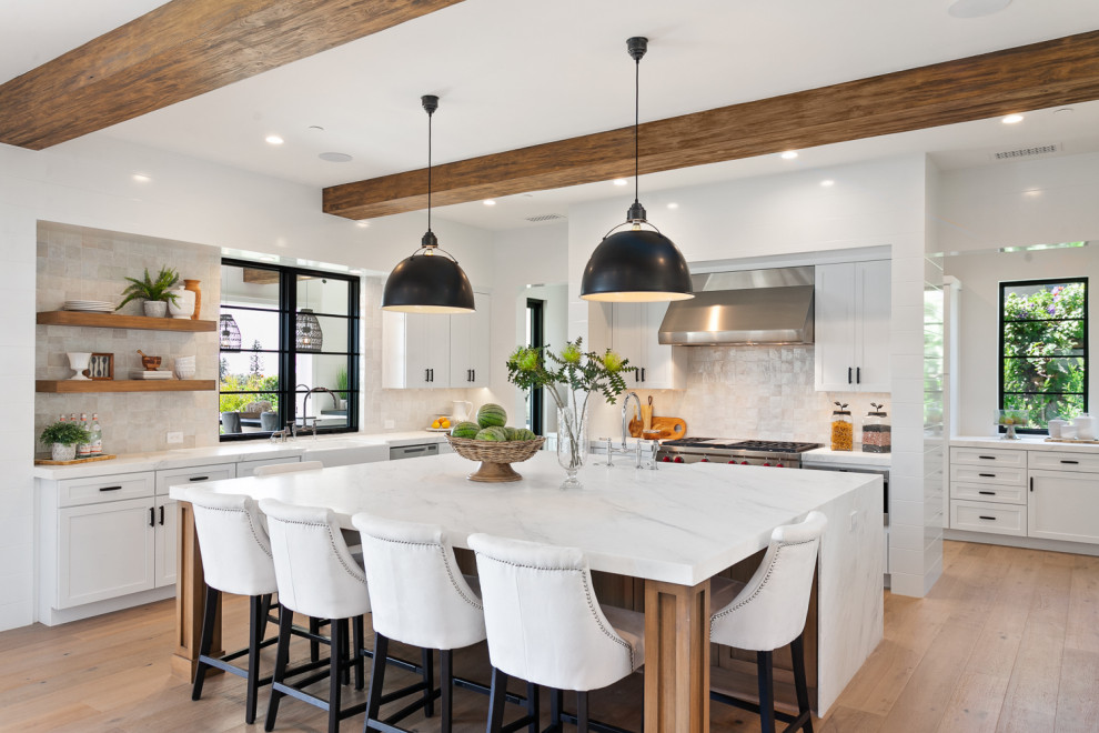 Inspiration for a beach style kitchen in Orange County.