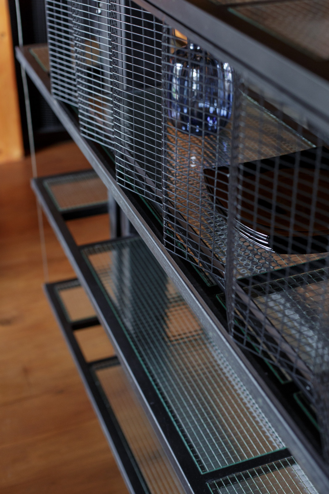 Мансарда с сетчатым баром для ТВ-программы "Дачный ответ"