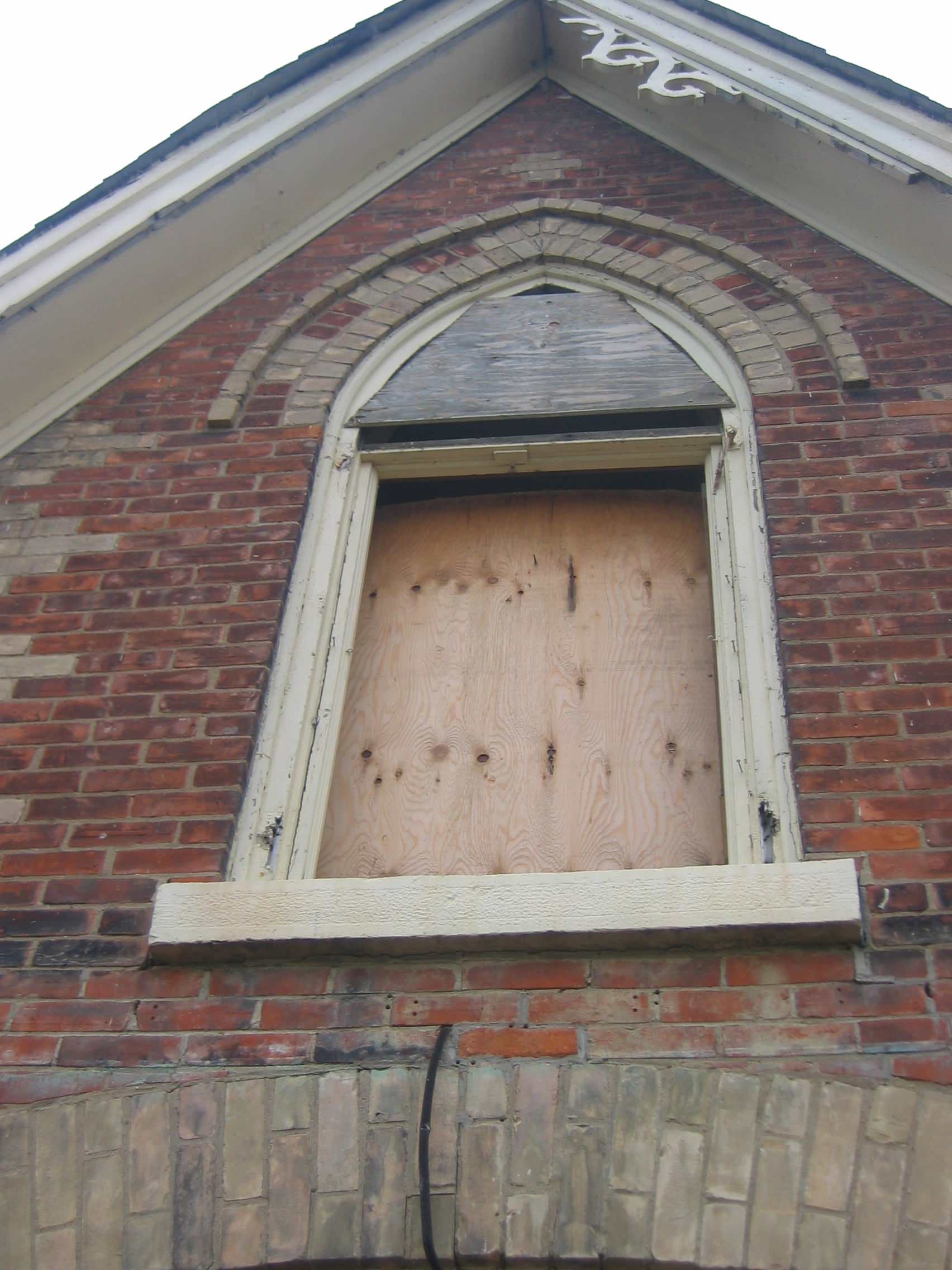 Feature Gothic Window