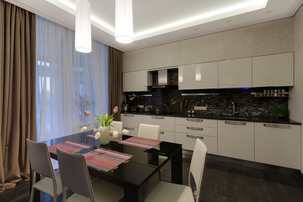 Грация серого