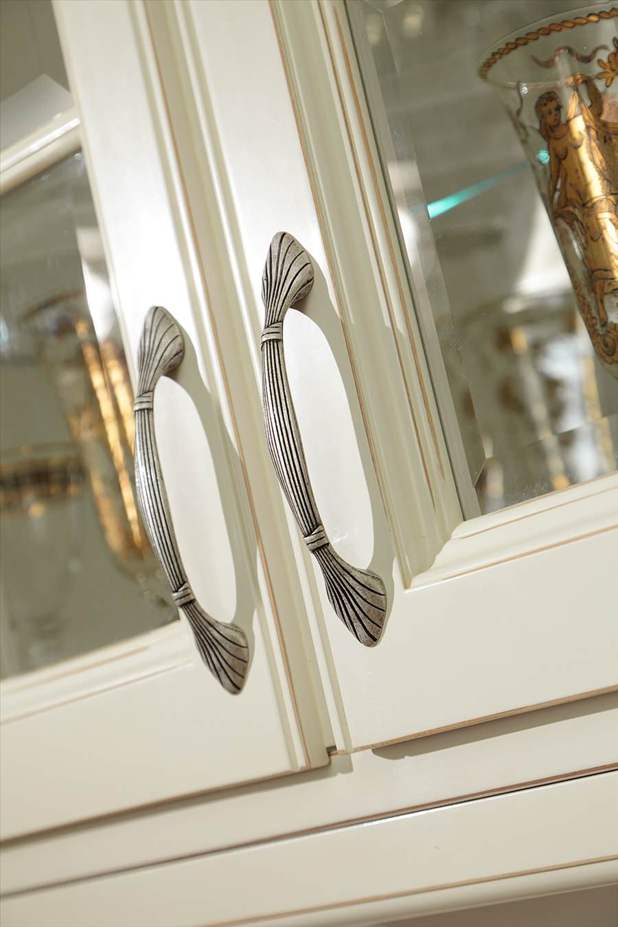 Классическая белая кухня