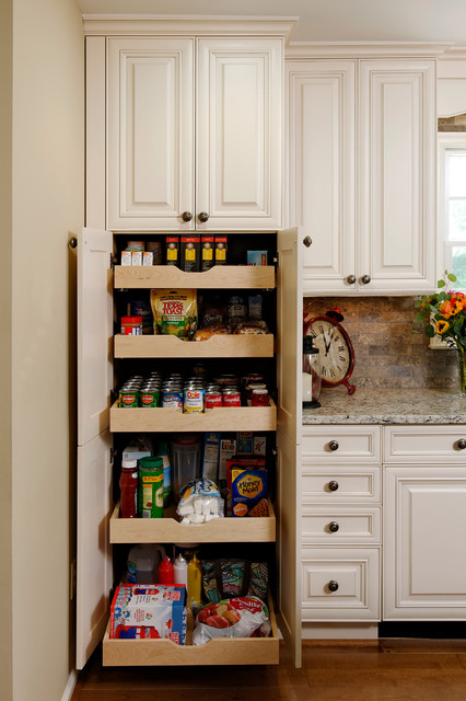 Fennel Kitchen traditional-kitchen