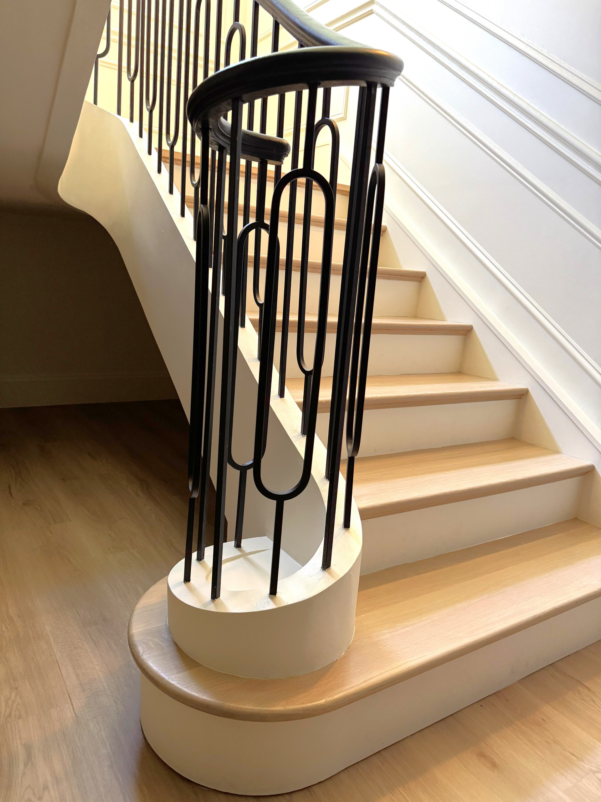 134_Stunning Straight Stair with an Elliptical Twist, McLean, VA 22101