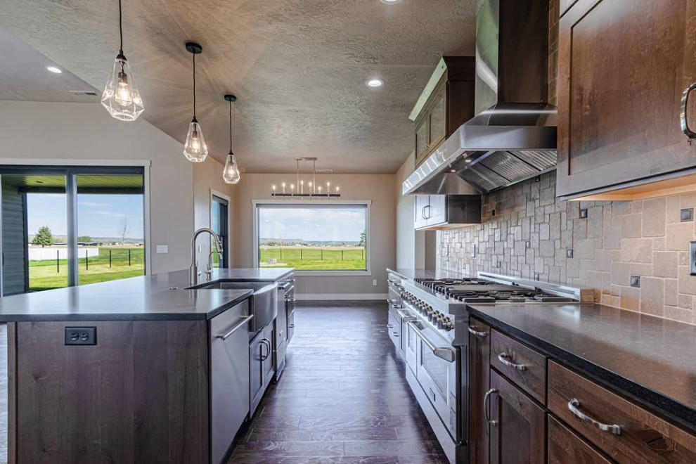 Mid-sized mountain style kitchen photo